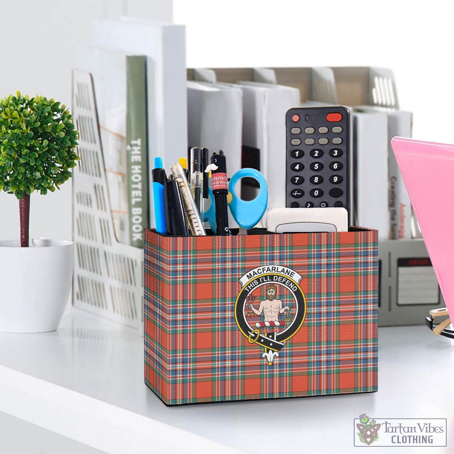 Tartan Vibes Clothing MacFarlane Ancient Tartan Pen Holder with Family Crest