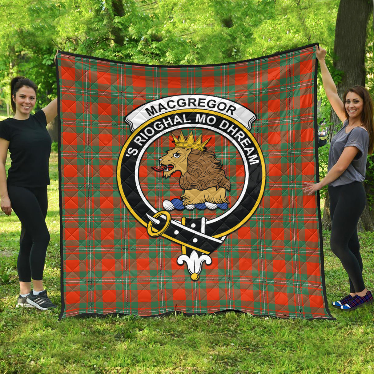 macgregor-ancient-tartan-quilt-with-family-crest