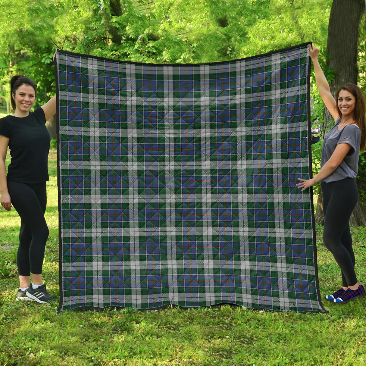 macinnes-dress-tartan-quilt