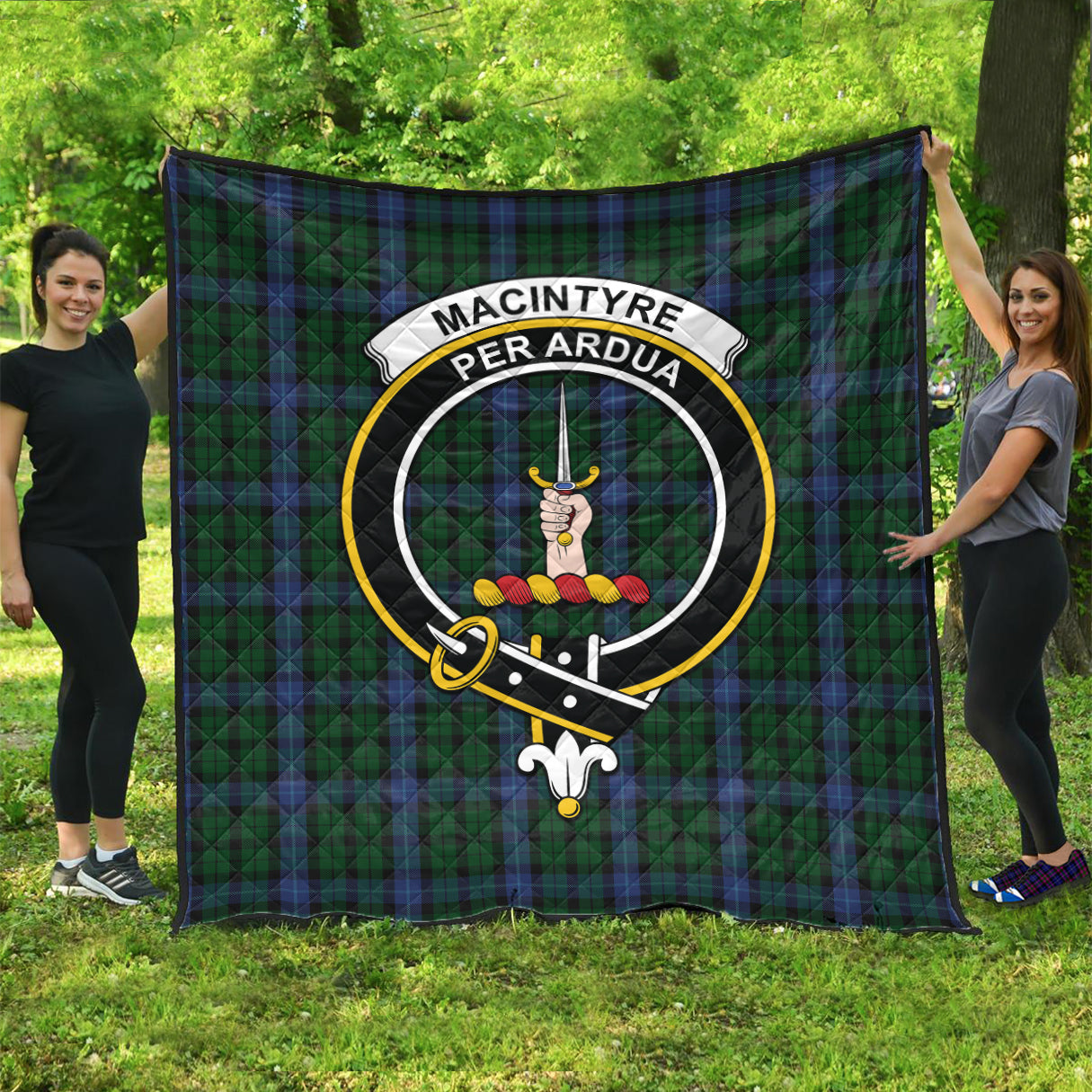 macintyre-tartan-quilt-with-family-crest