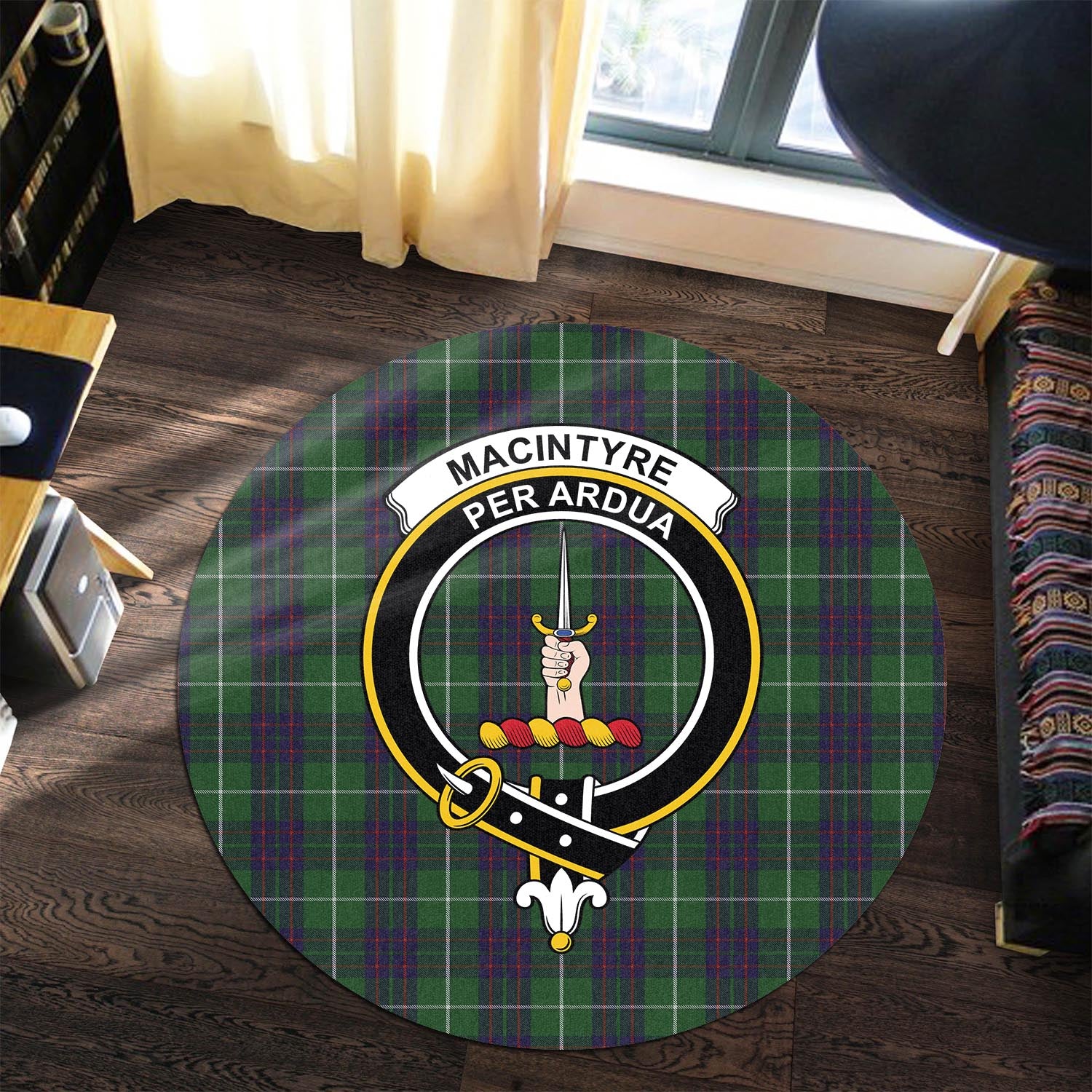 macintyre-hunting-tartan-round-rug-with-family-crest