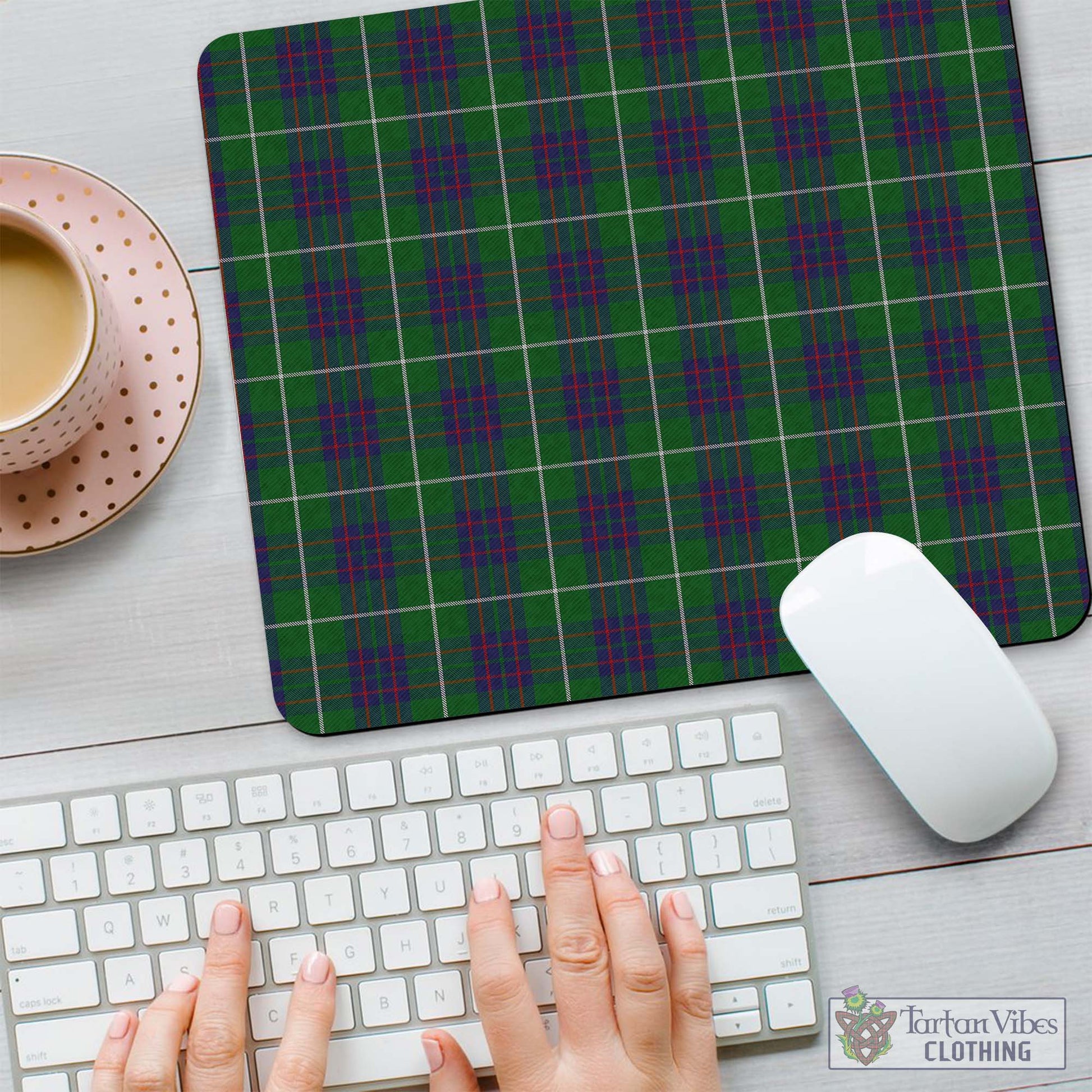 Tartan Vibes Clothing MacIntyre Hunting Tartan Mouse Pad