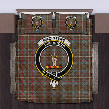 MacIntyre Hunting Weathered Tartan Quilt Bed Set with Family Crest