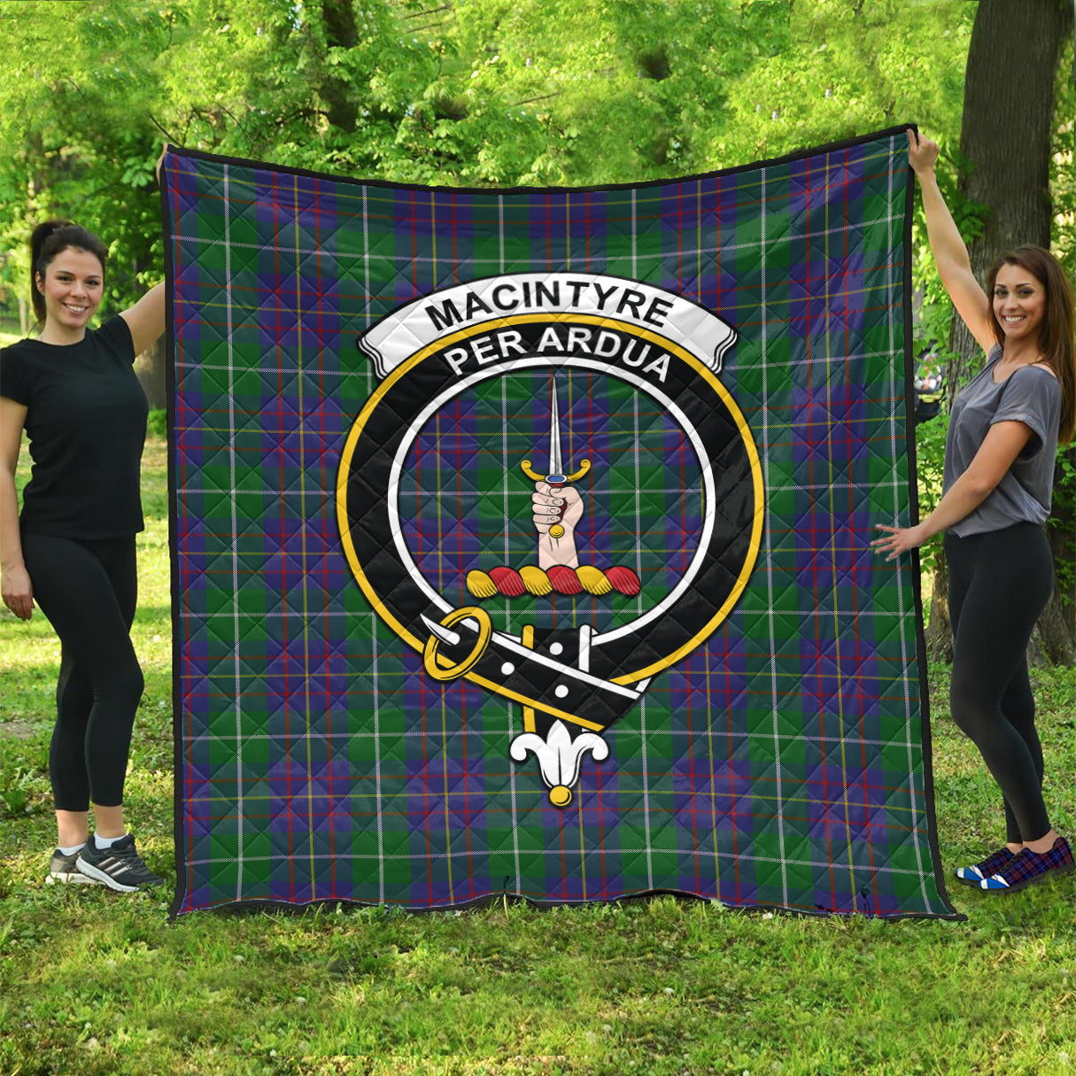 macintyre-inglis-tartan-quilt-with-family-crest