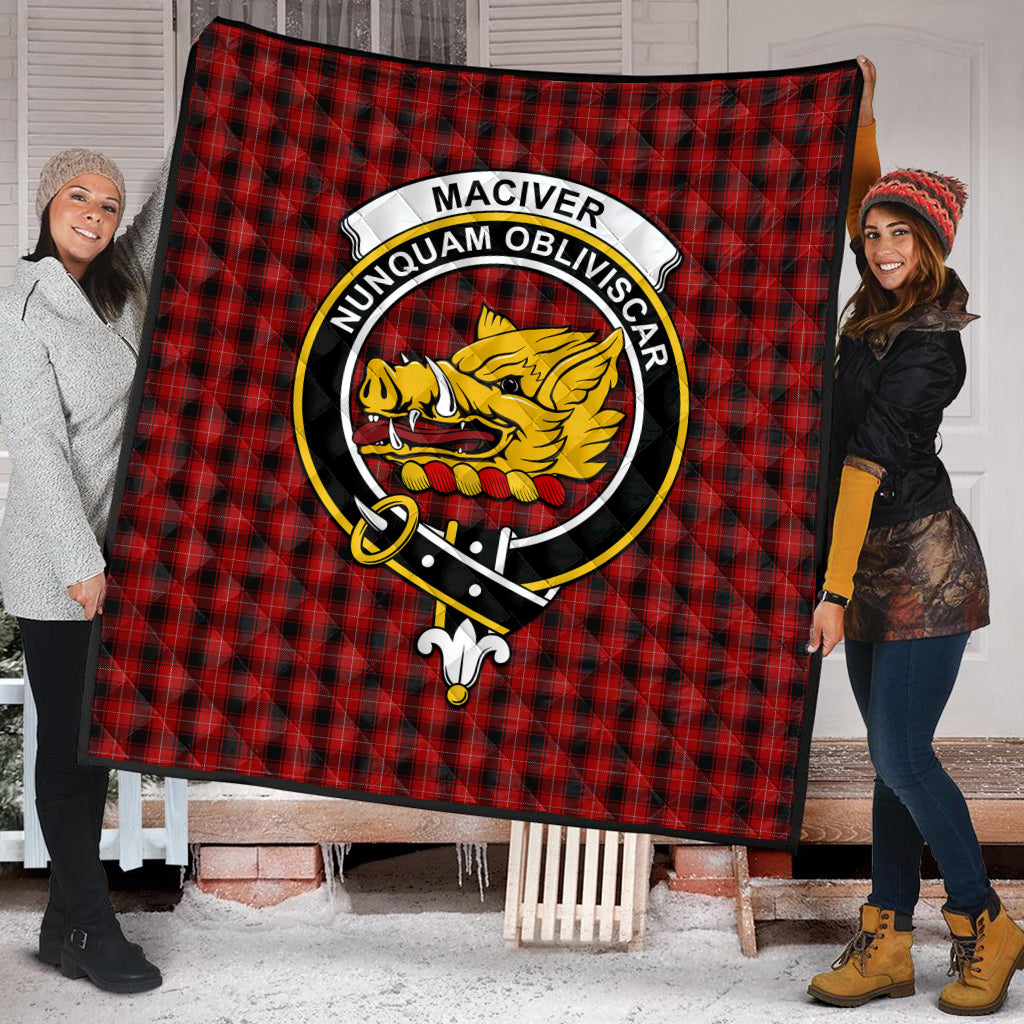 maciver-tartan-quilt-with-family-crest