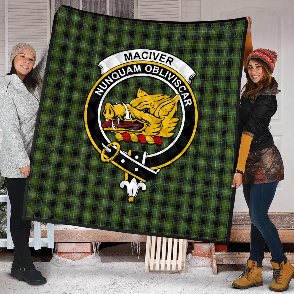 maciver-hunting-tartan-quilt-with-family-crest