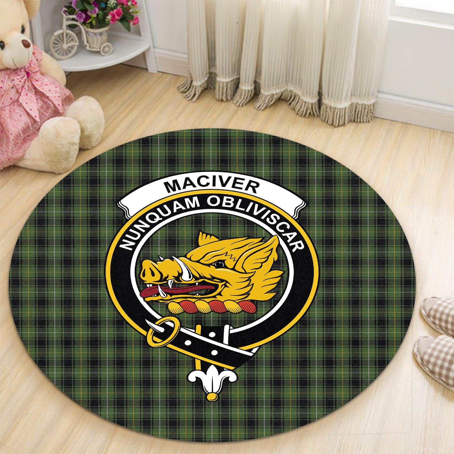 maciver-hunting-tartan-round-rug-with-family-crest