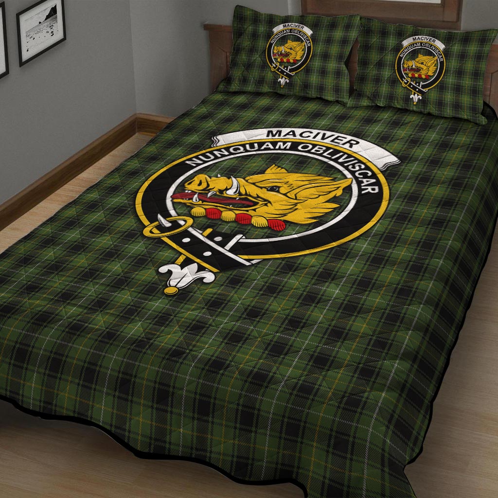 MacIver Hunting Tartan Quilt Bed Set with Family Crest - Tartan Vibes Clothing