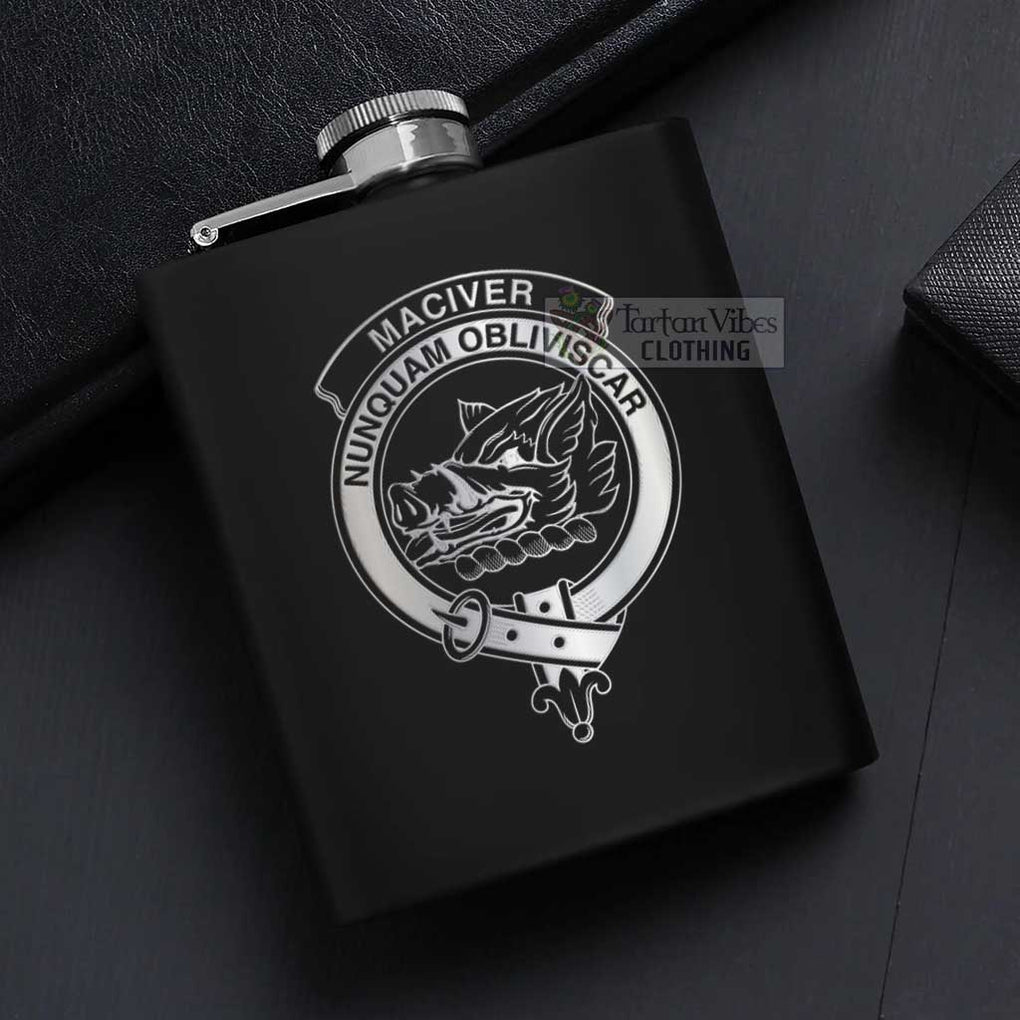 MacIver (McIver) Crest Hip Flask Set 7oz Black Stainless Steel with A Gift Box - 2D-tartanvibesclothing