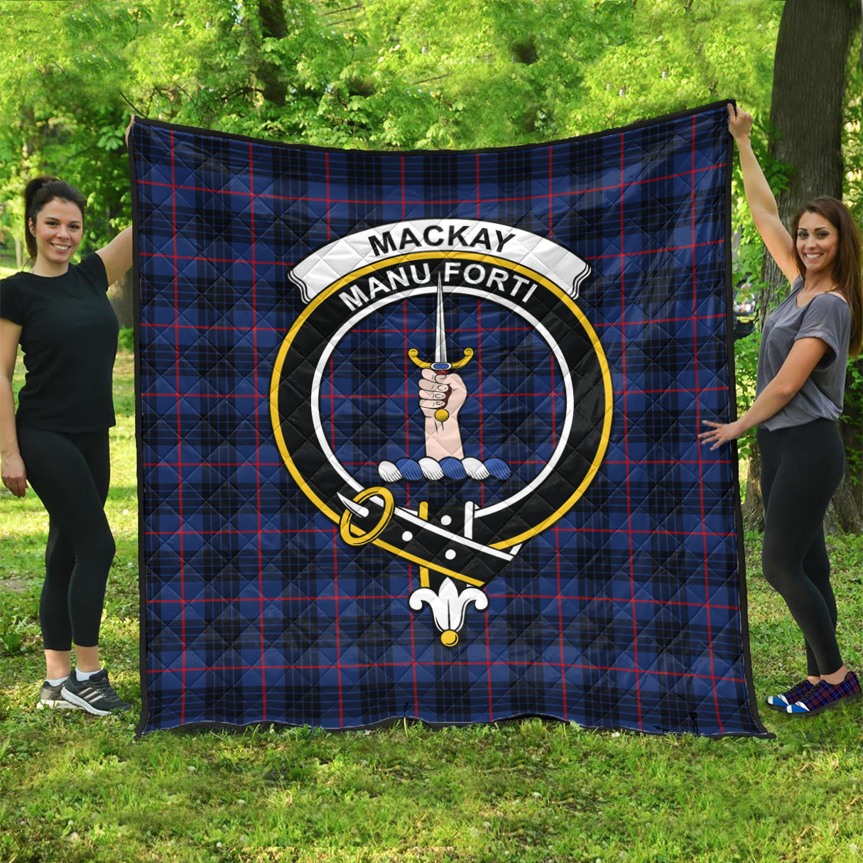 mackay-blue-modern-tartan-quilt-with-family-crest