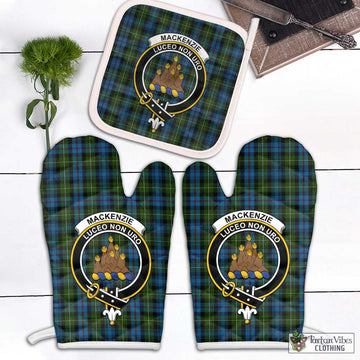 Mackenzie (Mckenzie) Tartan Combo Oven Mitt & Pot-Holder with Family Crest