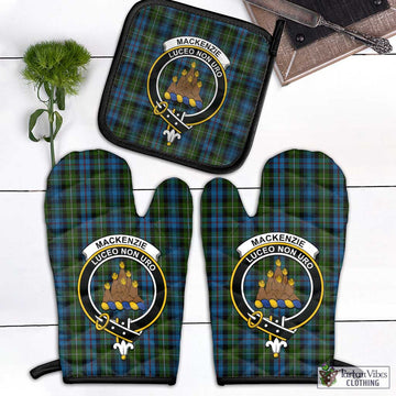 Mackenzie (Mckenzie) Tartan Combo Oven Mitt & Pot-Holder with Family Crest