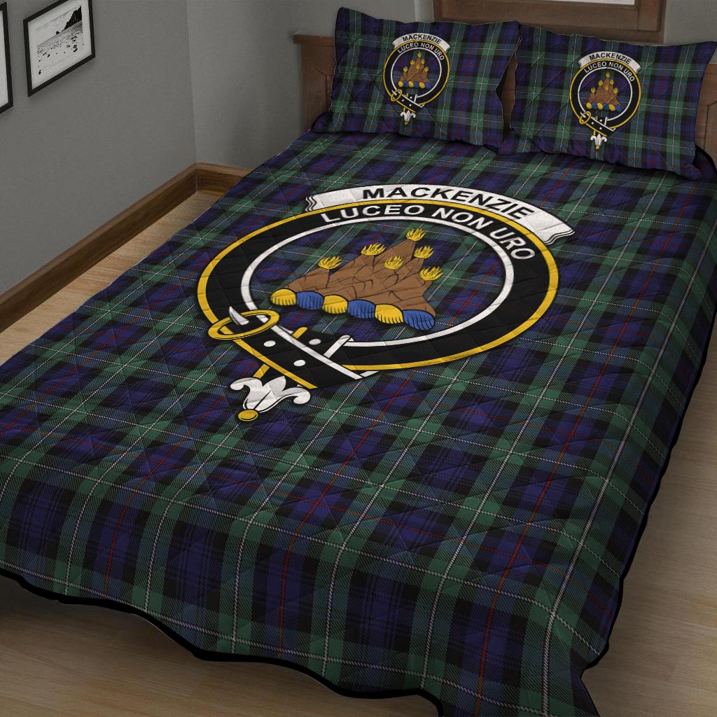 MacKenzie Hunting Green Tartan Quilt Bed Set with Family Crest - Tartan Vibes Clothing