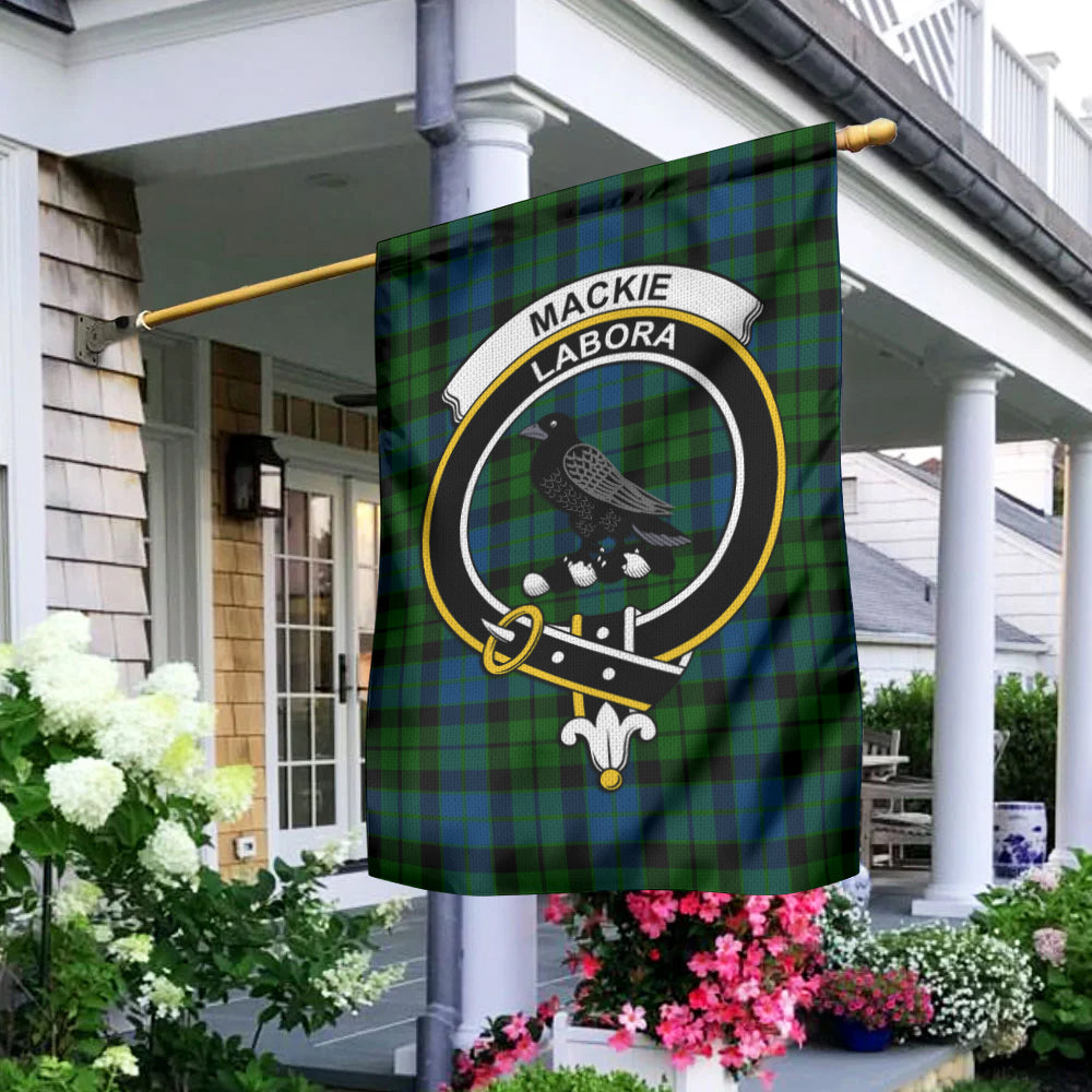 MacKie (McKie) Tartan Flag with Family Crest - Tartan Vibes Clothing