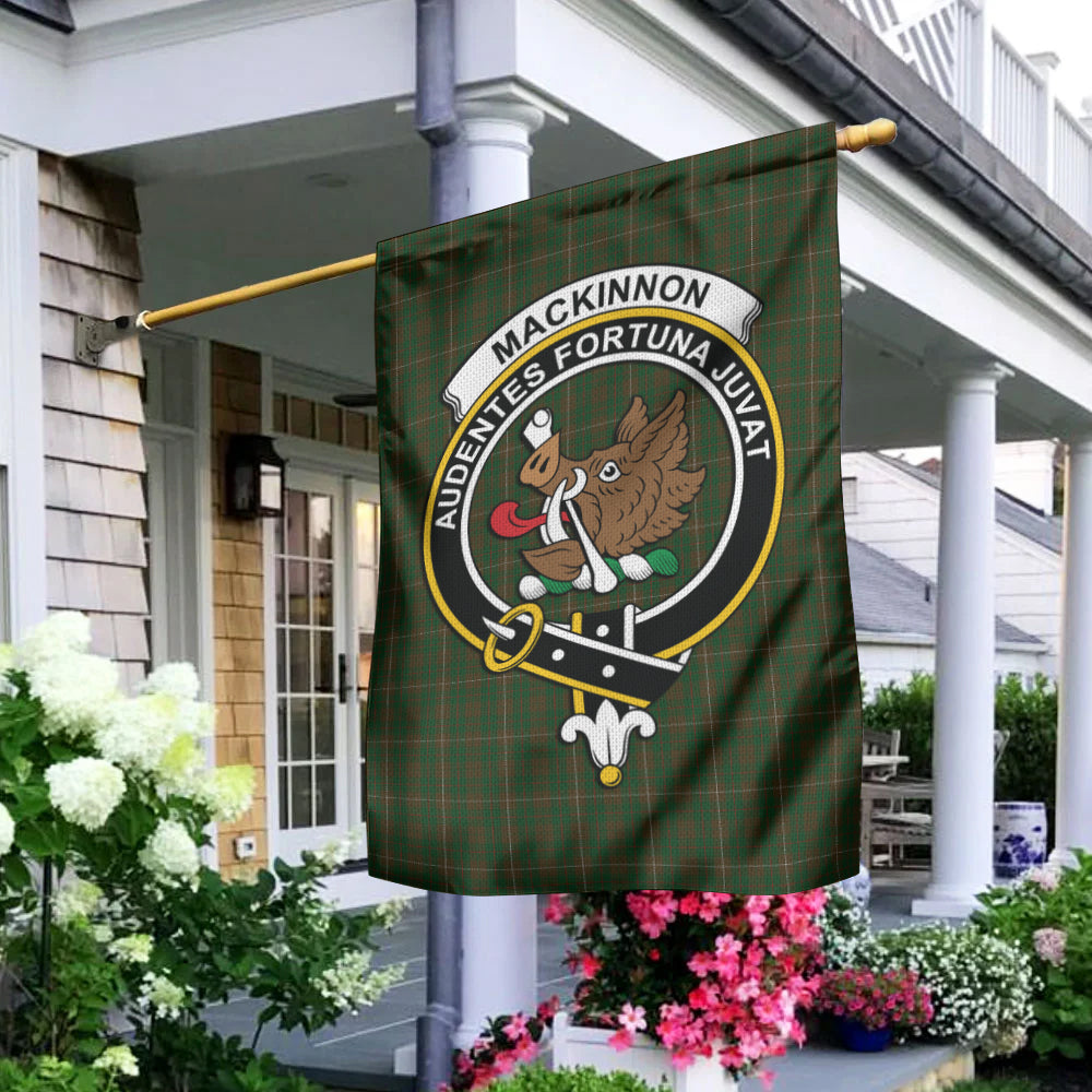 mackinnon-hunting-tartan-flag-with-family-crest