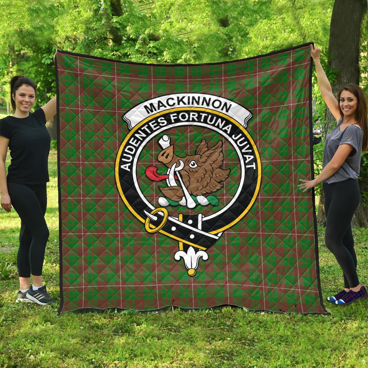 mackinnon-hunting-modern-tartan-quilt-with-family-crest