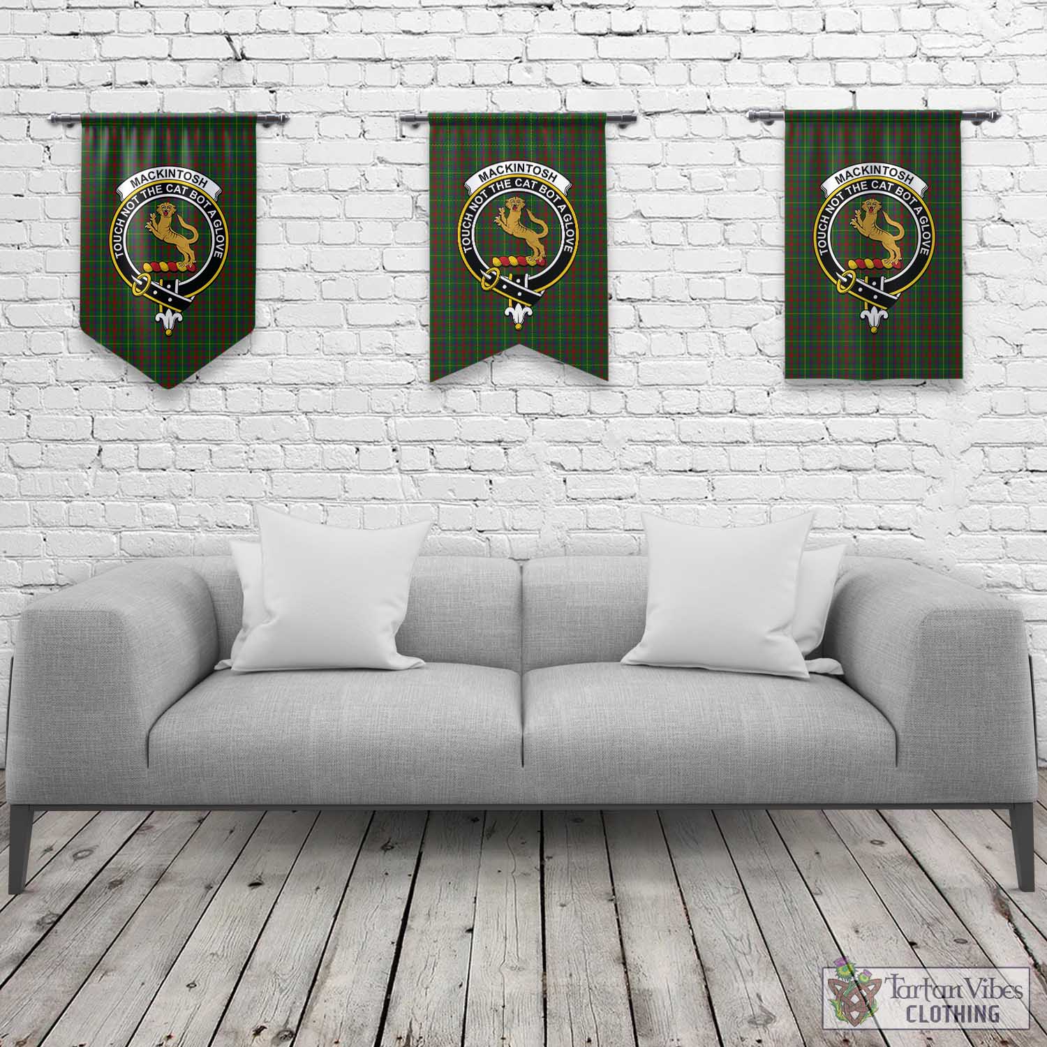 Tartan Vibes Clothing MacKintosh Hunting Tartan Gonfalon, Tartan Banner with Family Crest