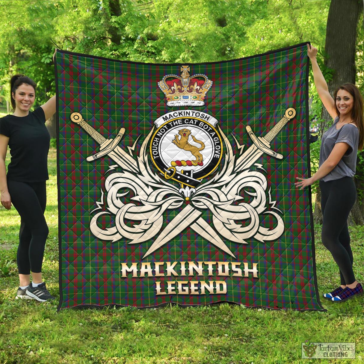 Tartan Vibes Clothing MacKintosh Hunting Tartan Quilt with Clan Crest and the Golden Sword of Courageous Legacy