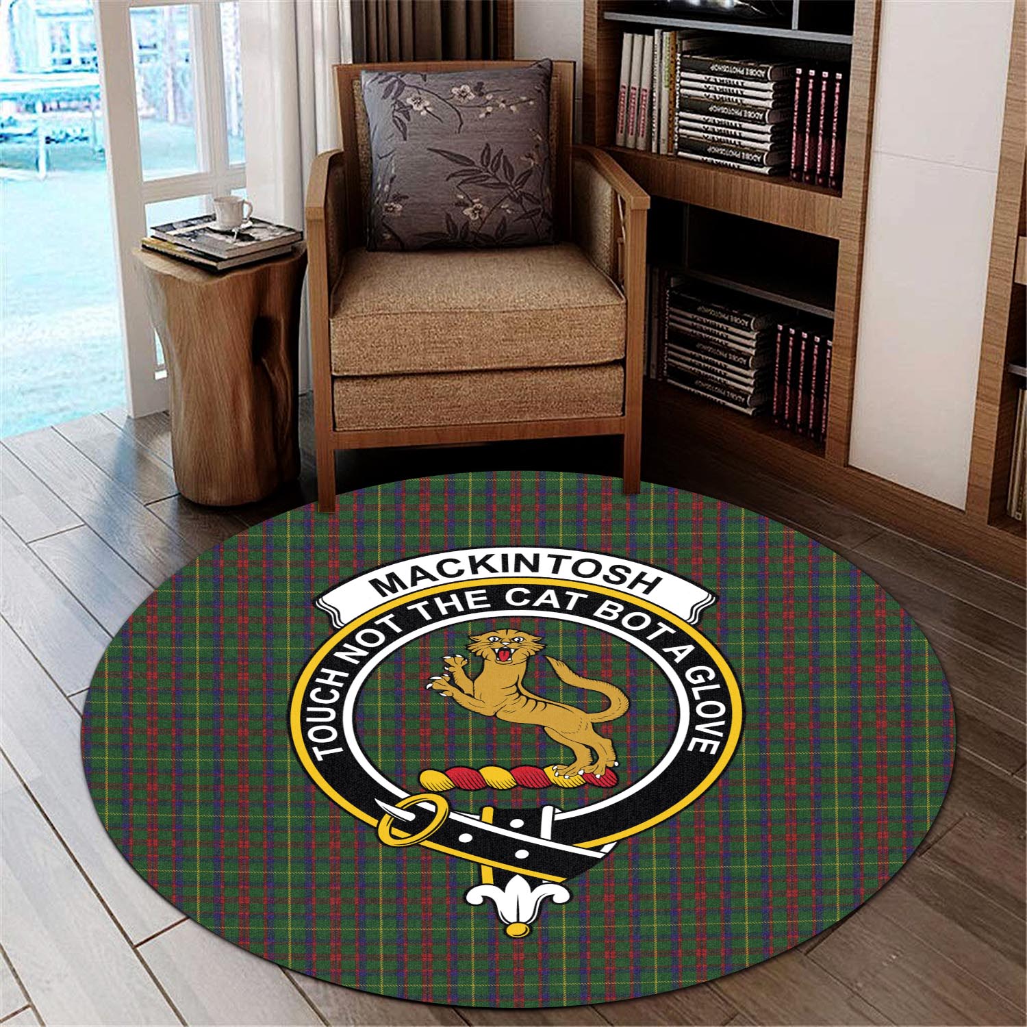 mackintosh-hunting-tartan-round-rug-with-family-crest