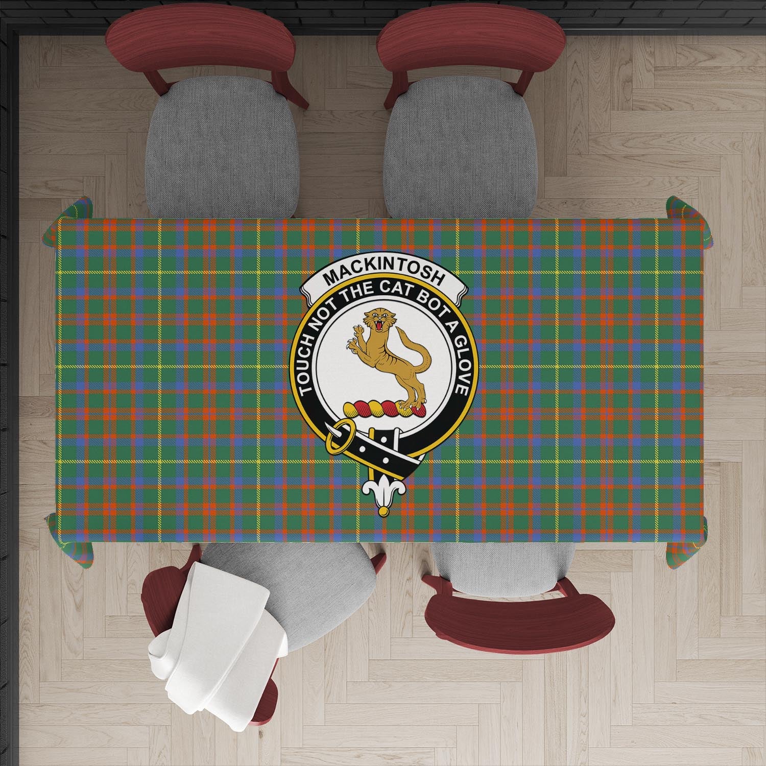 mackintosh-hunting-ancient-tatan-tablecloth-with-family-crest