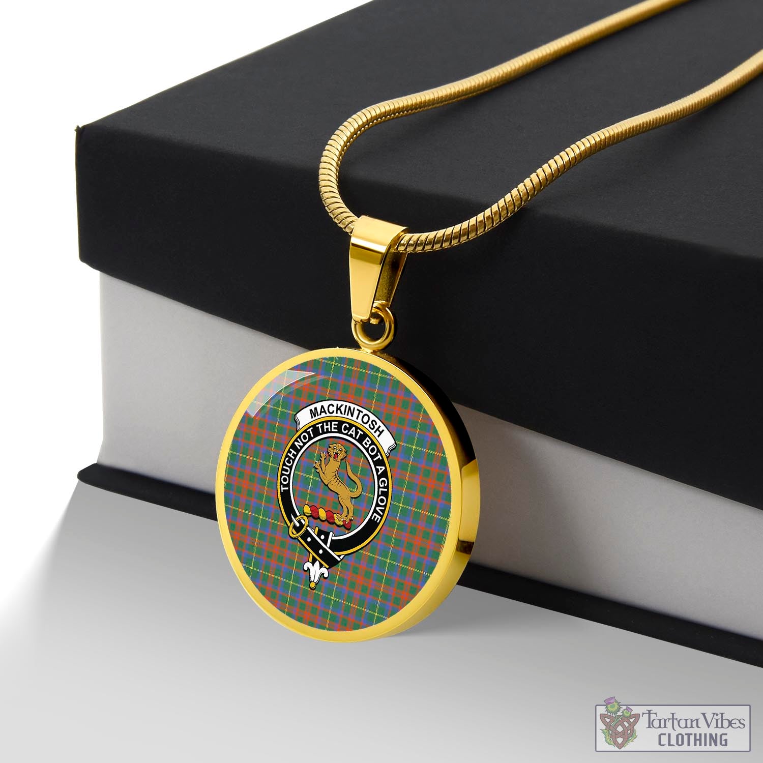 Tartan Vibes Clothing MacKintosh Hunting Ancient Tartan Circle Necklace with Family Crest