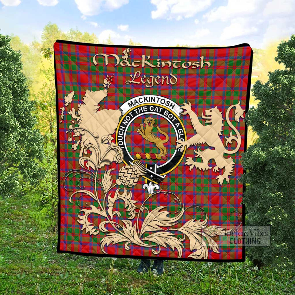 Tartan Vibes Clothing MacKintosh (McKintosh) Tartan Quilt with Family Crest and Scottish Symbol Style