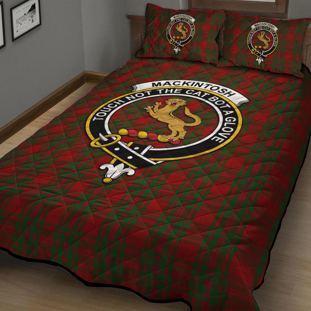 MacKintosh Red Tartan Quilt Bed Set with Family Crest - Tartan Vibes Clothing