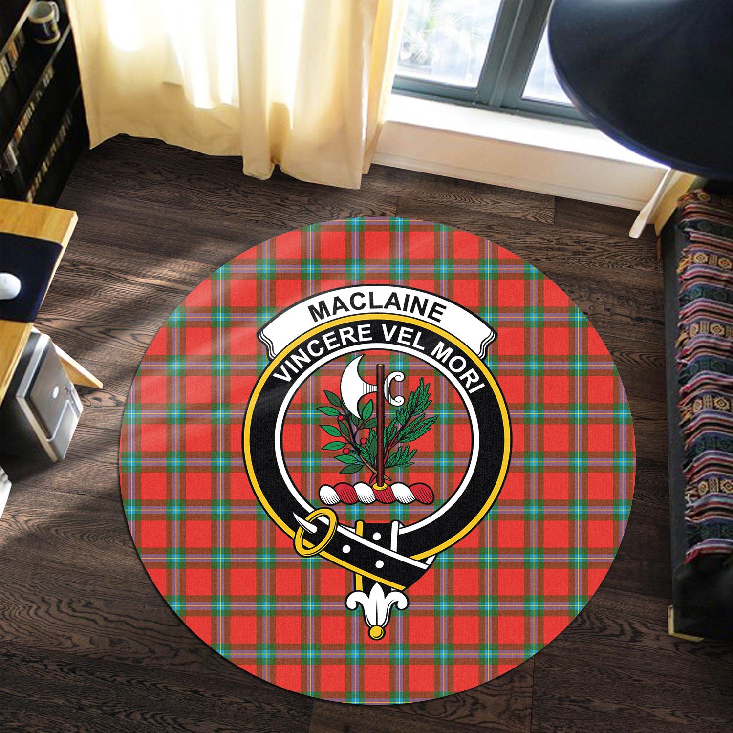 maclaine-of-loch-buie-tartan-round-rug-with-family-crest