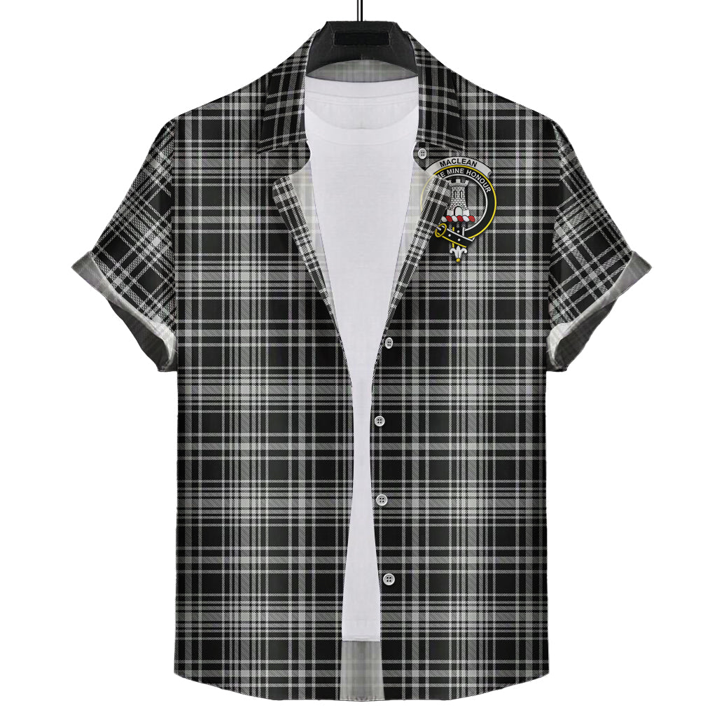 maclean-black-and-white-tartan-short-sleeve-button-down-shirt-with-family-crest