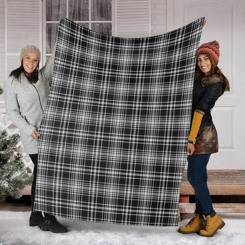 maclean-black-and-white-tartan-blanket