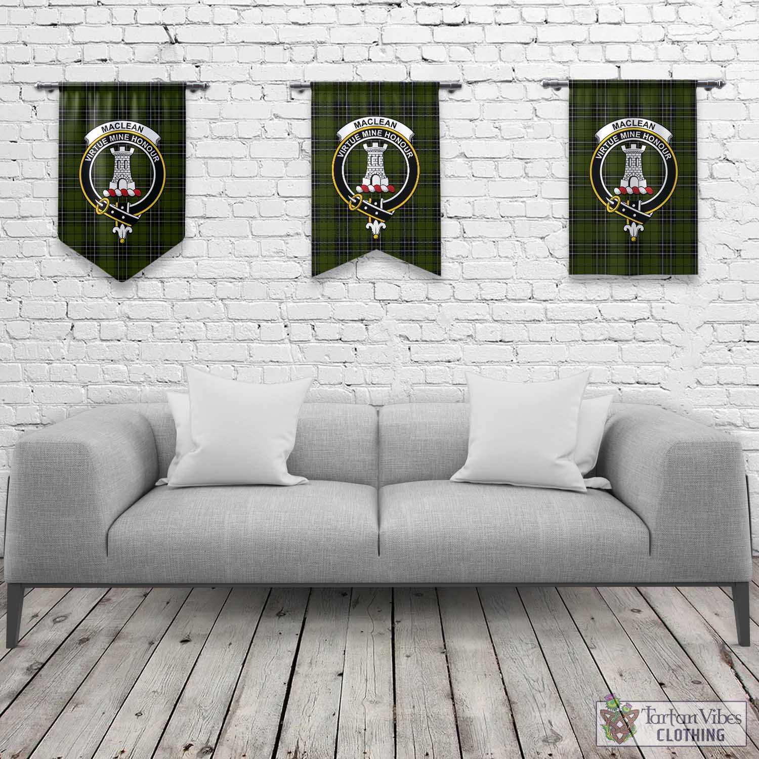 Tartan Vibes Clothing MacLean Hunting Tartan Gonfalon, Tartan Banner with Family Crest