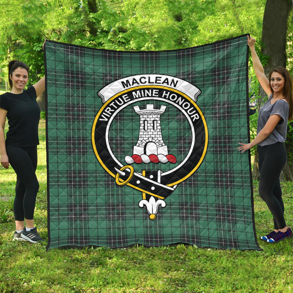 maclean-hunting-ancient-tartan-quilt-with-family-crest