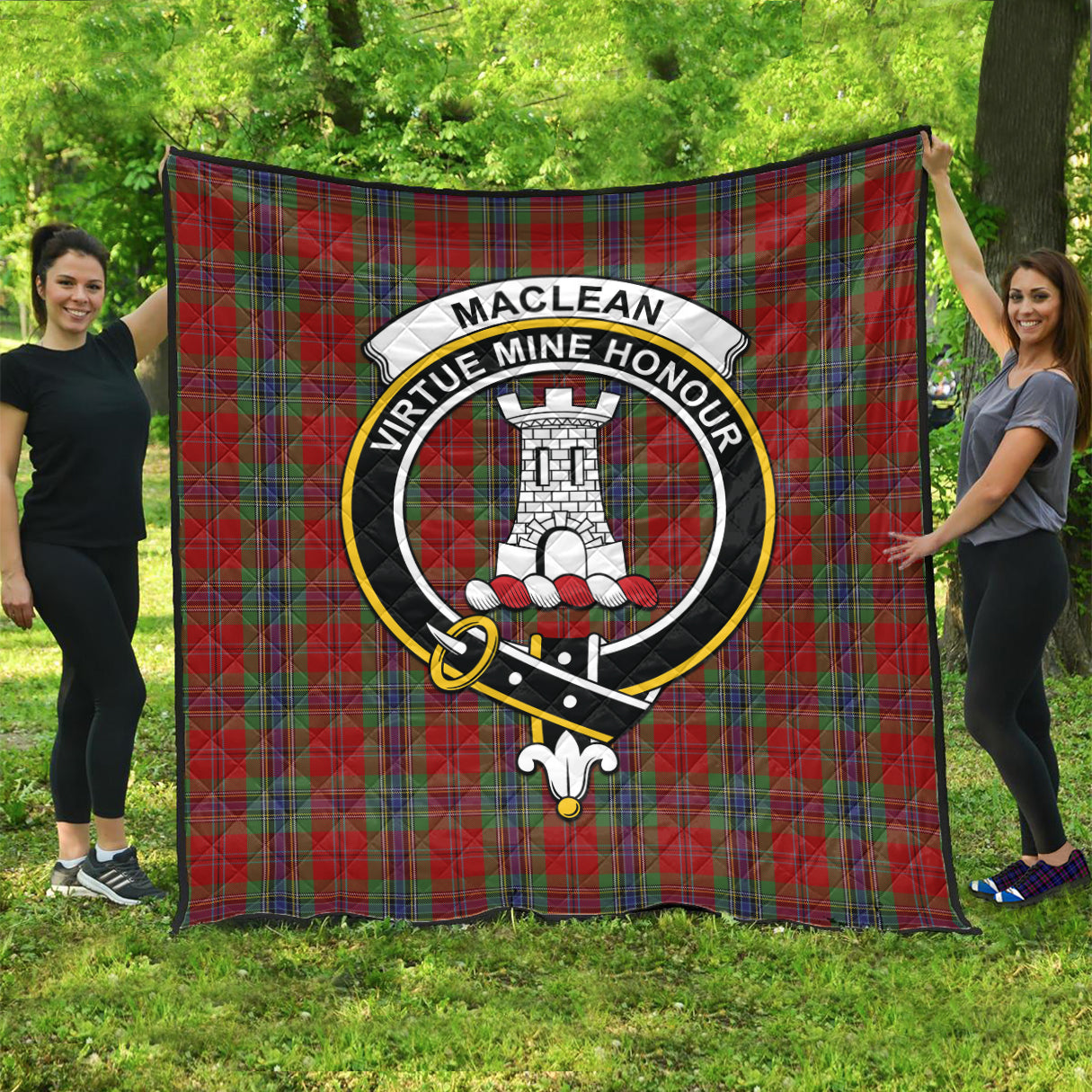 maclean-of-duart-tartan-quilt-with-family-crest