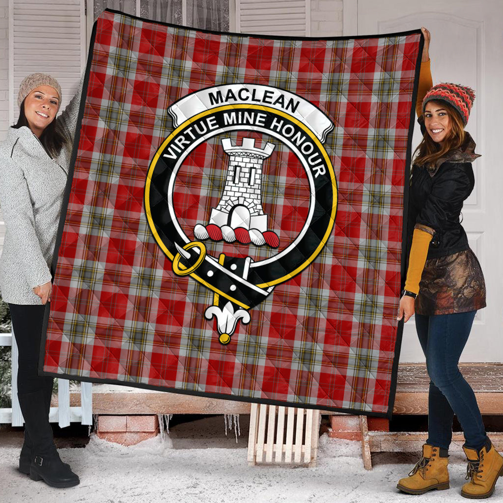 maclean-of-duart-dress-red-tartan-quilt-with-family-crest