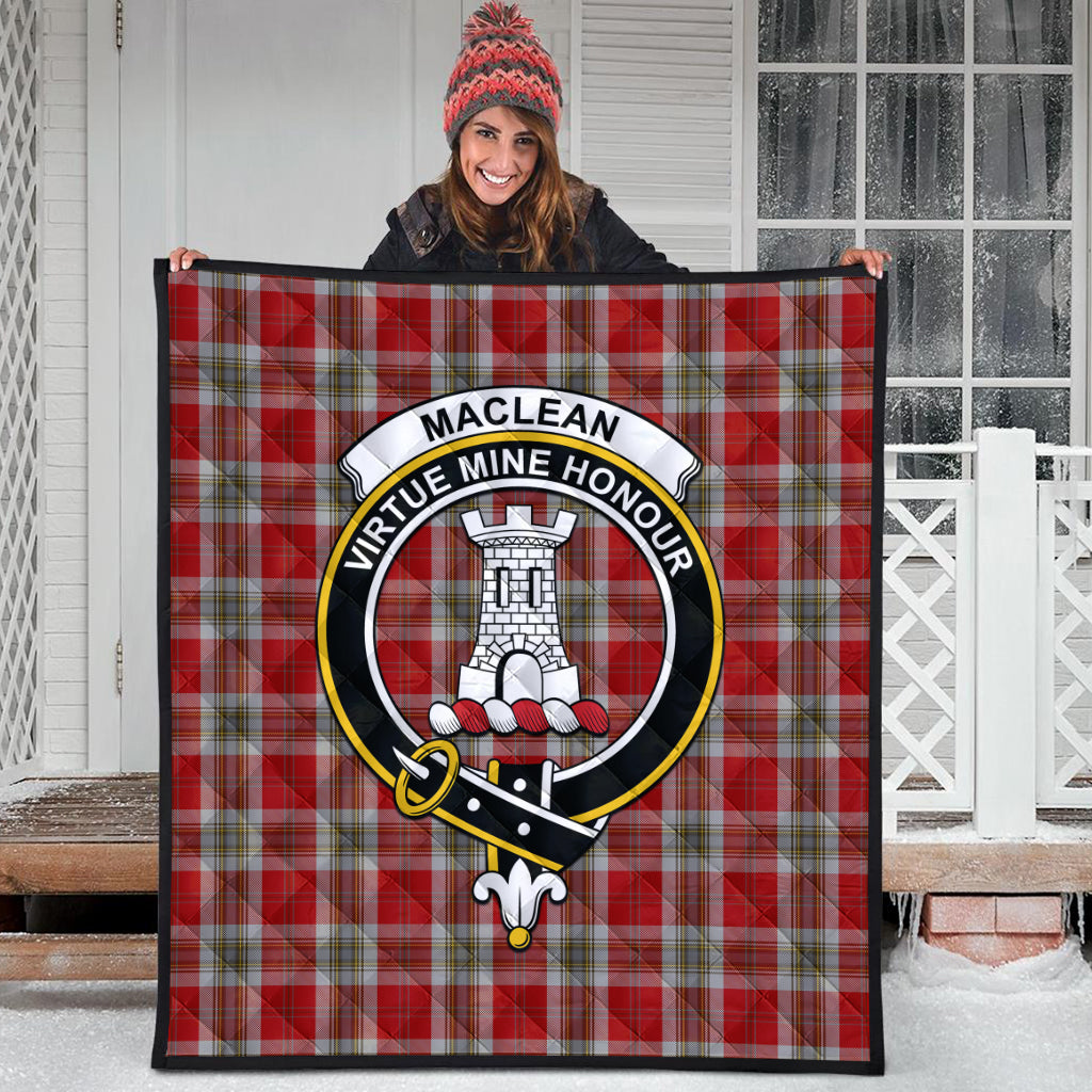 maclean-of-duart-dress-red-tartan-quilt-with-family-crest