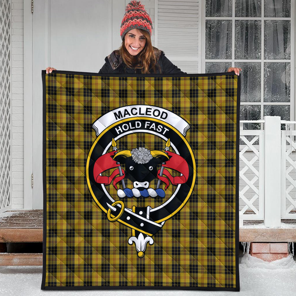 macleod-tartan-quilt-with-family-crest