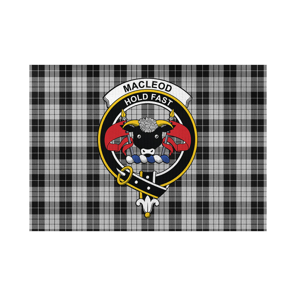 macleod-black-and-white-tartan-flag-with-family-crest