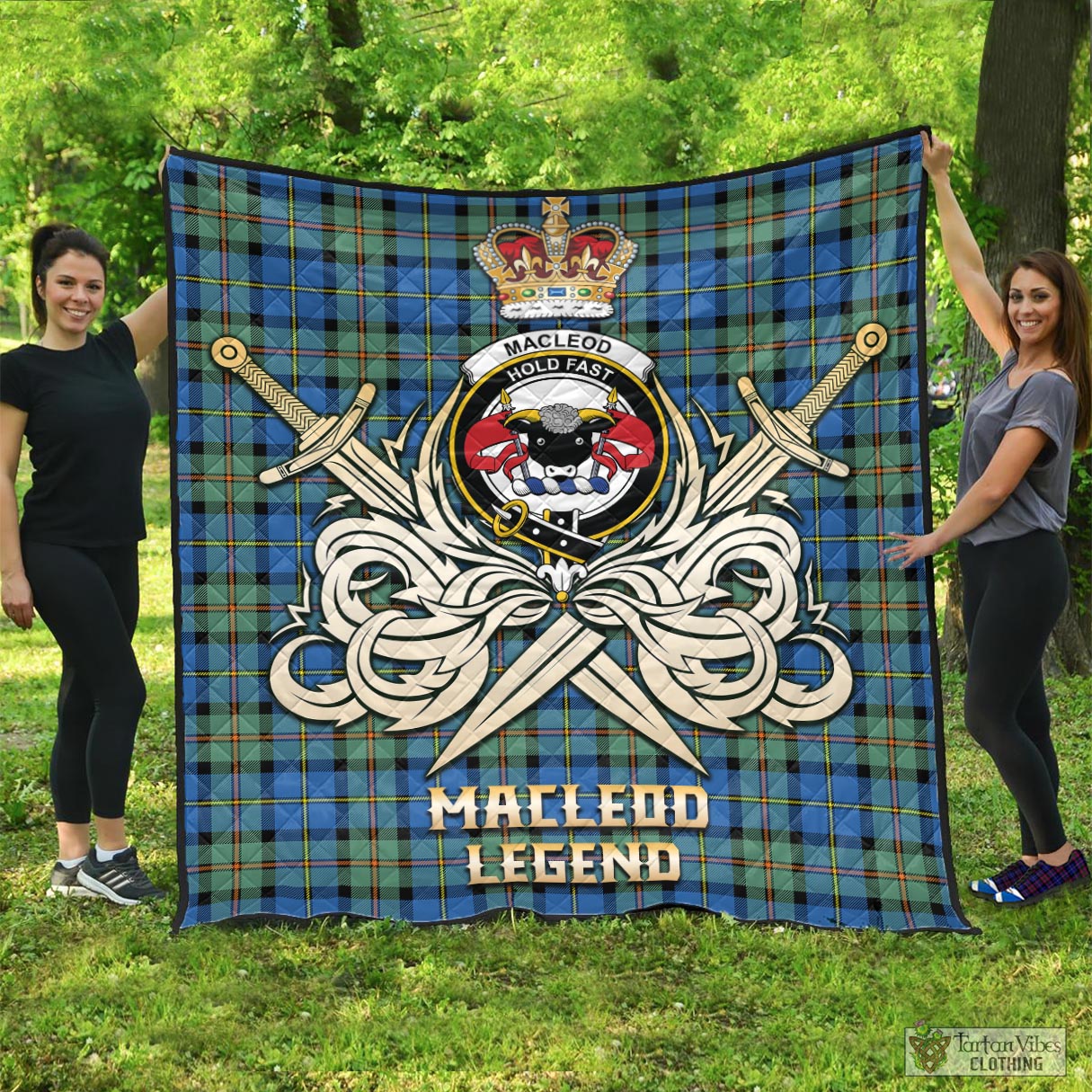 Tartan Vibes Clothing MacLeod of Harris Ancient Tartan Quilt with Clan Crest and the Golden Sword of Courageous Legacy