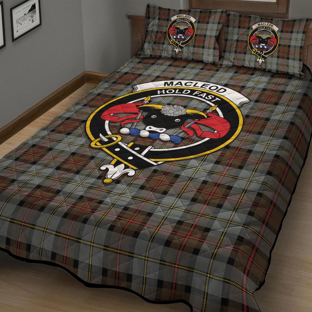 MacLeod of Harris Weathered Tartan Quilt Bed Set with Family Crest - Tartan Vibes Clothing