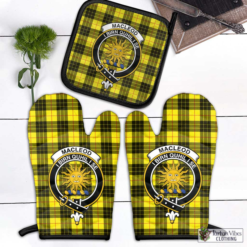 MacLeod (McLeod) Tartan Combo Oven Mitt & Pot-Holder with Family Crest Black - Tartan Vibes Clothing