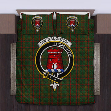 Macnaughton Hunting Tartan Quilt Bed Set with Family Crest