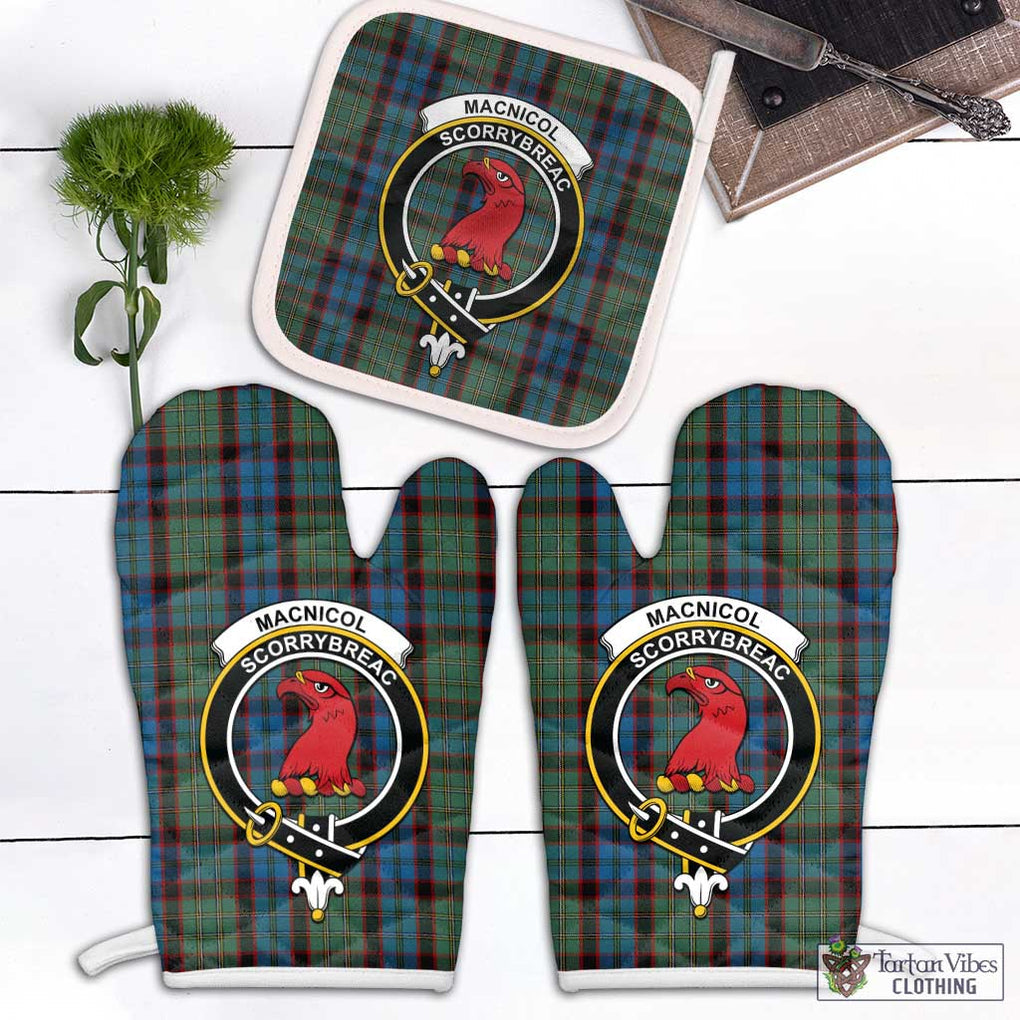 MacNicol Hunting Tartan Combo Oven Mitt & Pot-Holder with Family Crest Combo 1 Oven Mitt & 1 Pot-Holder White - Tartan Vibes Clothing