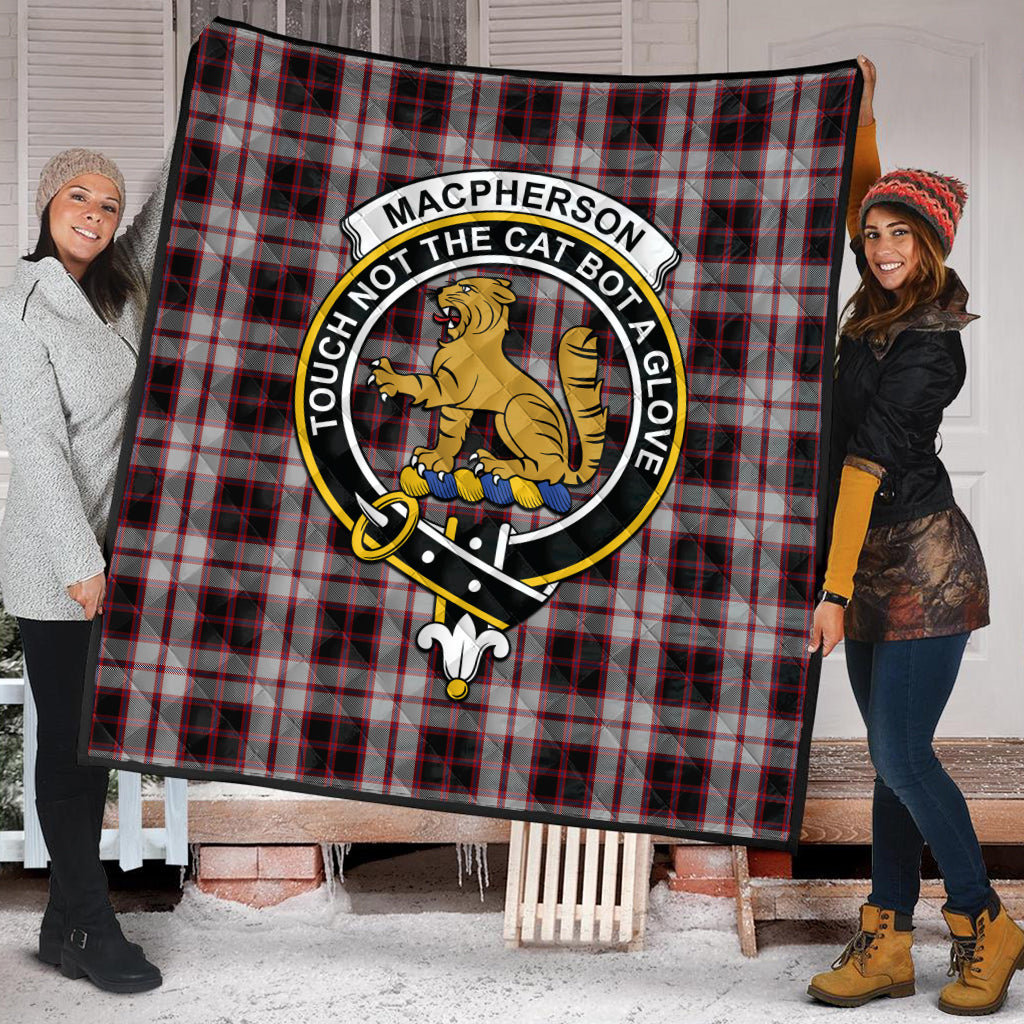macpherson-tartan-quilt-with-family-crest