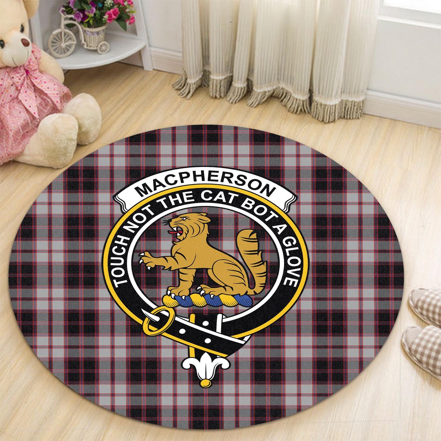 macpherson-tartan-round-rug-with-family-crest