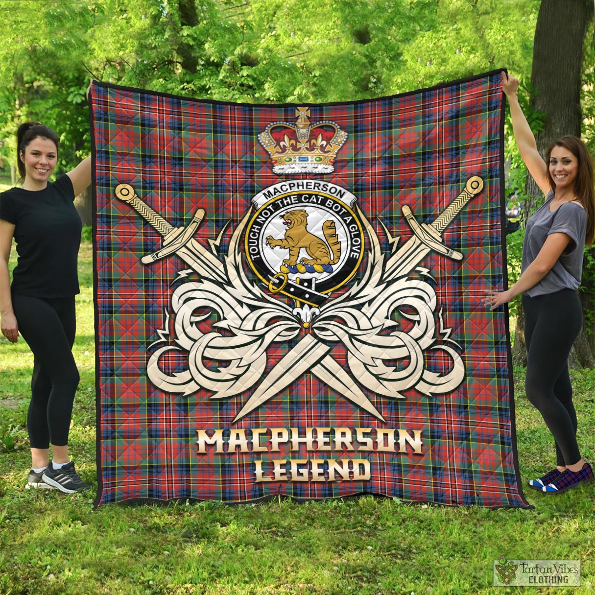 Tartan Vibes Clothing MacPherson Ancient Tartan Quilt with Clan Crest and the Golden Sword of Courageous Legacy