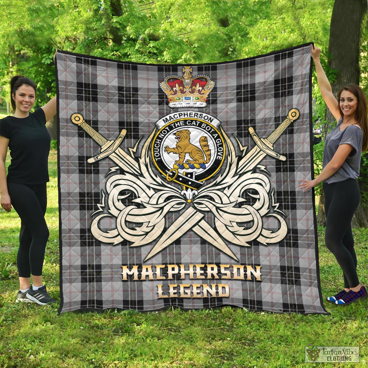 Tartan Vibes Clothing MacPherson Dress Tartan Quilt with Clan Crest and the Golden Sword of Courageous Legacy