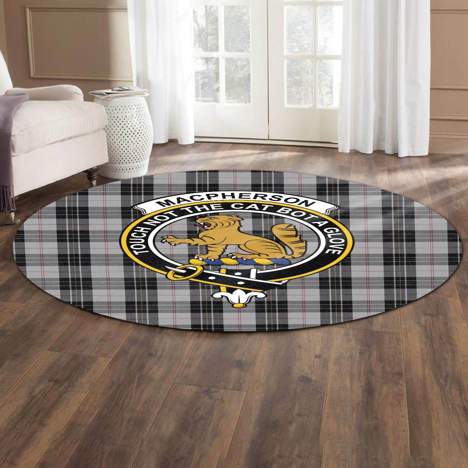 macpherson-dress-tartan-round-rug-with-family-crest