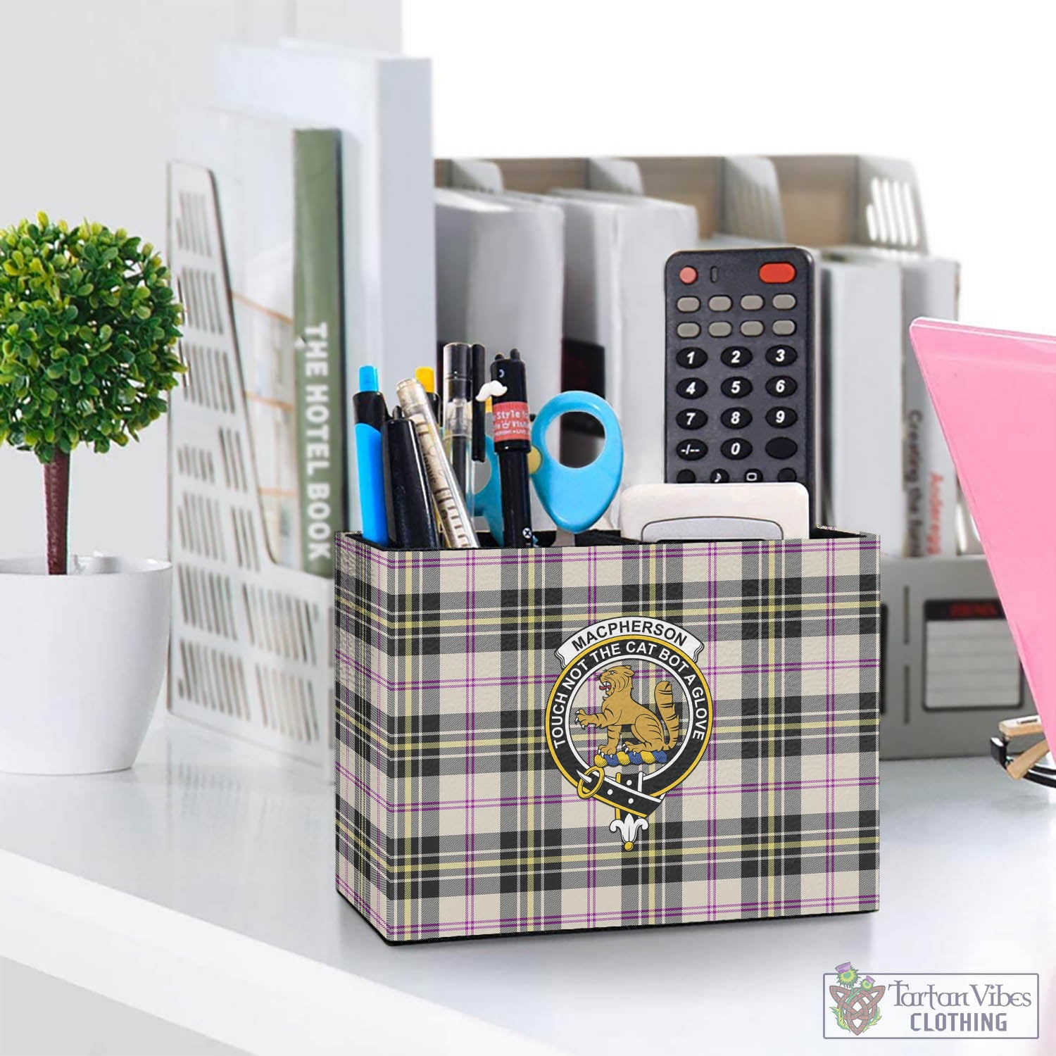 Tartan Vibes Clothing MacPherson Dress Ancient Tartan Pen Holder with Family Crest