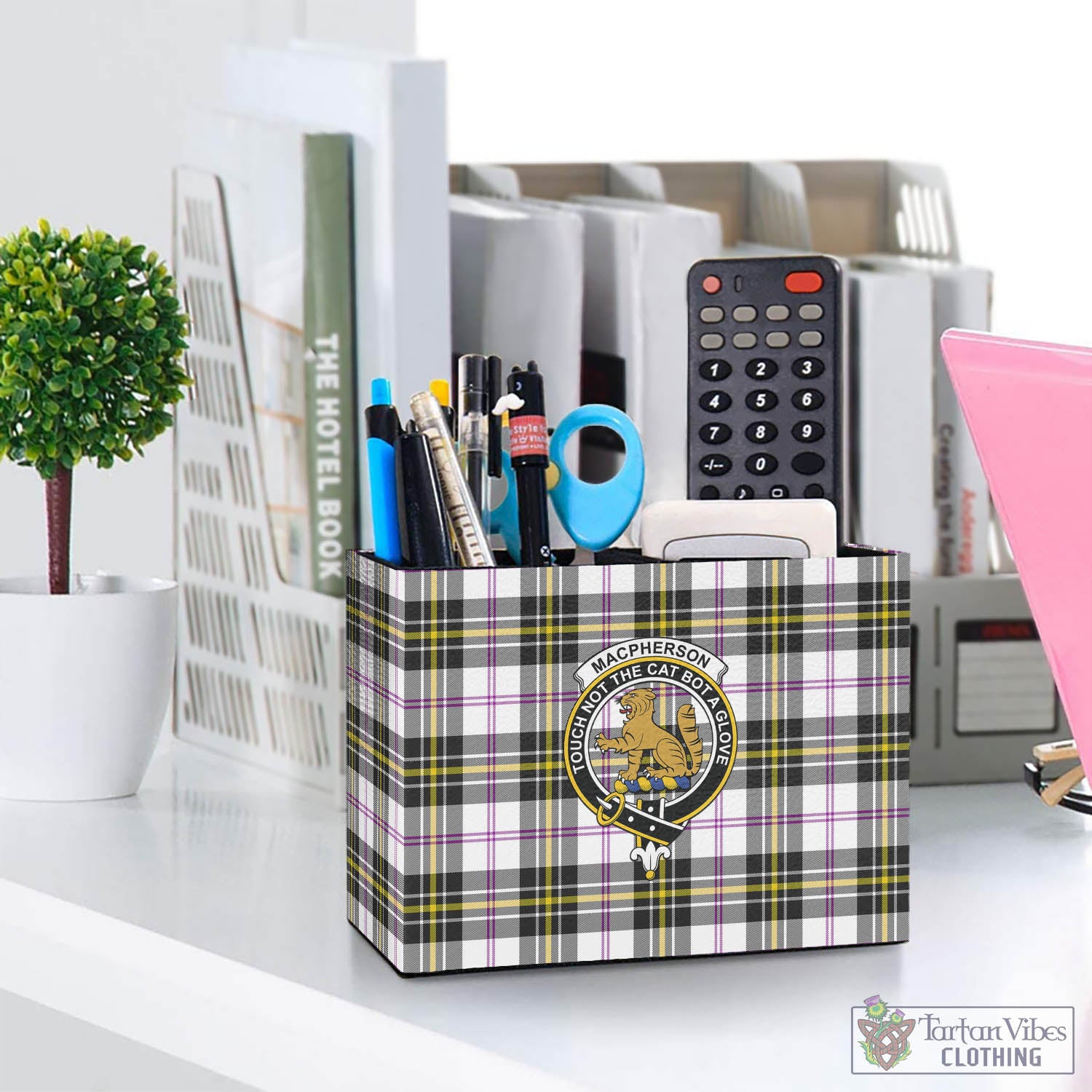 Tartan Vibes Clothing MacPherson Dress Modern Tartan Pen Holder with Family Crest