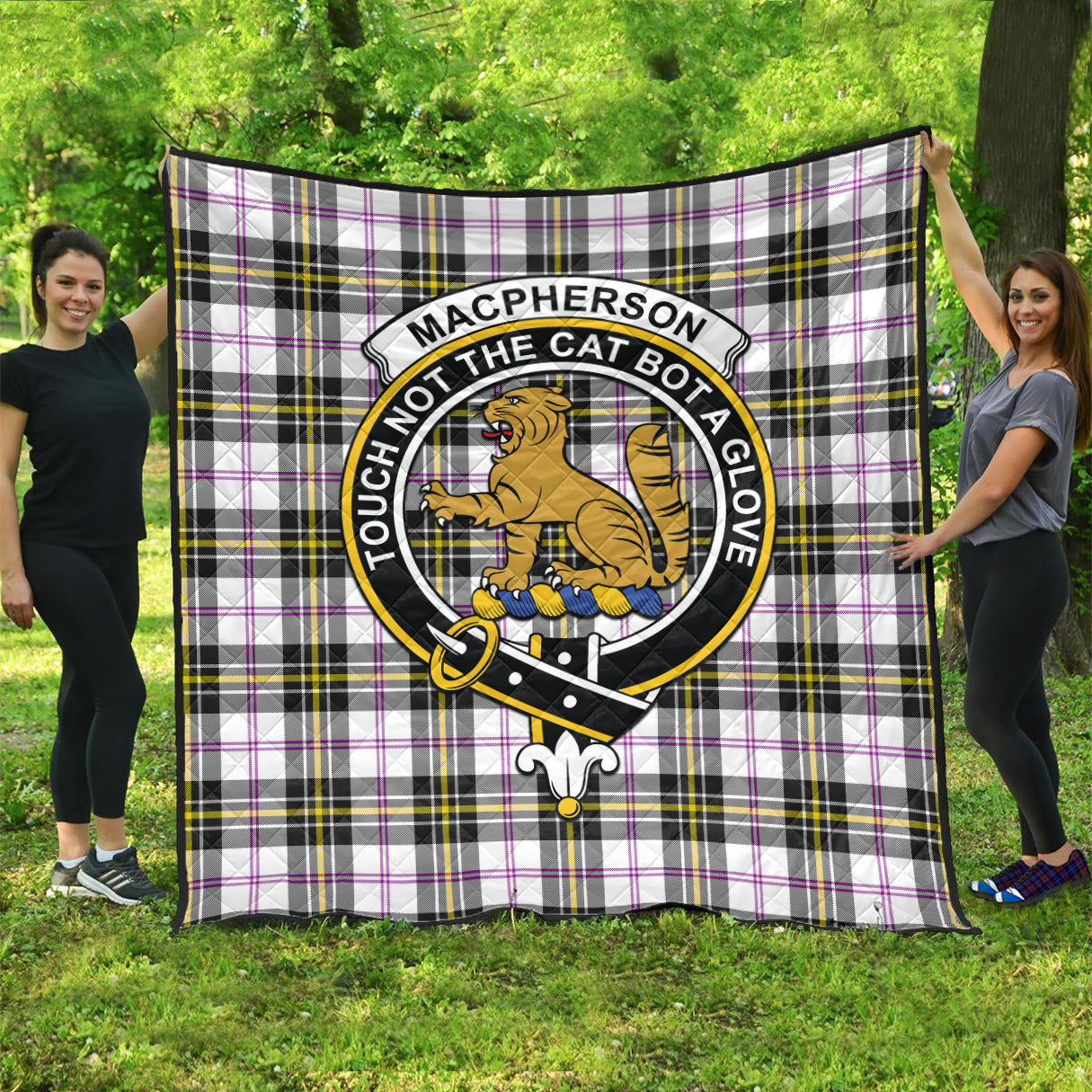 macpherson-dress-modern-tartan-quilt-with-family-crest